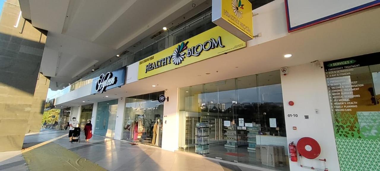 Santai Homestay Cyberjaya Bagian luar foto