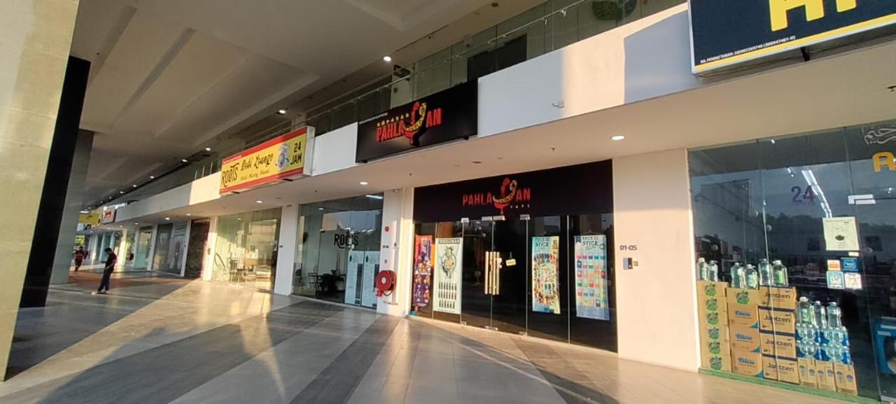 Santai Homestay Cyberjaya Bagian luar foto
